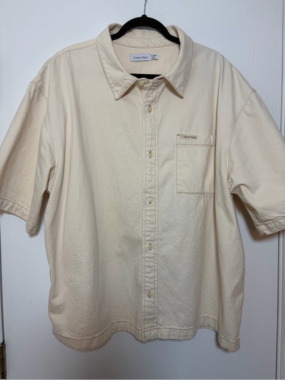 Calvin Klein Short-Sleeve Button-Down Shirt in Light Cream